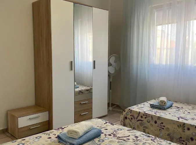 Apartman Megi 로고즈니차